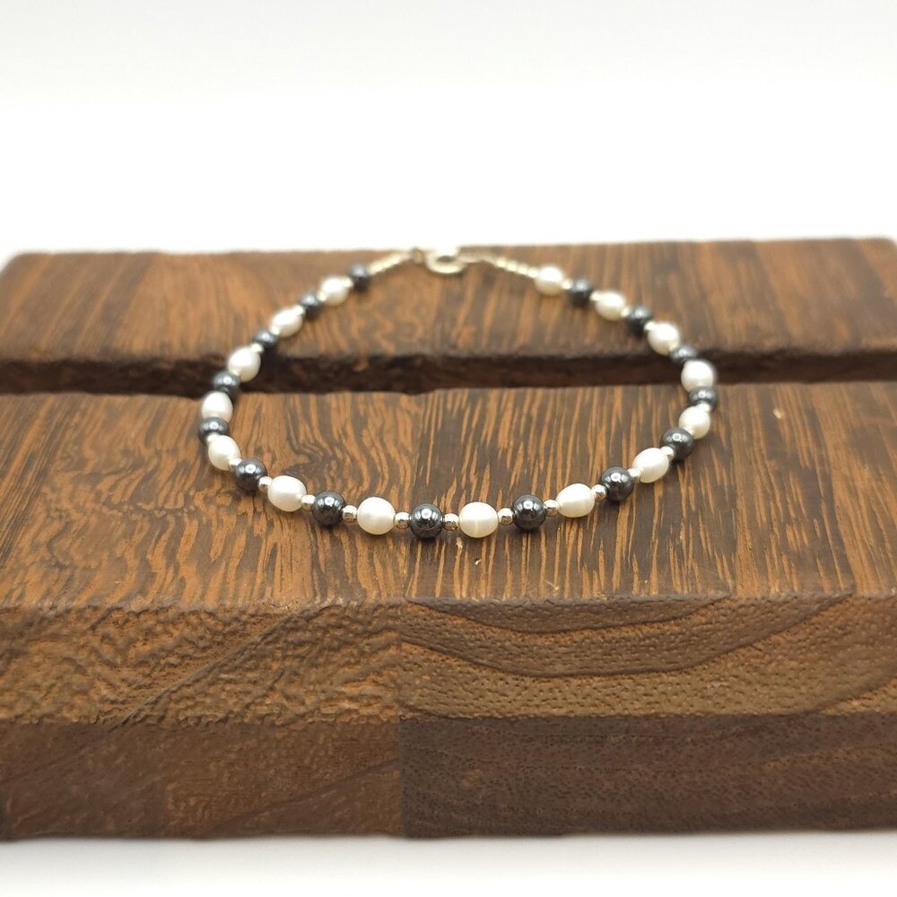9 Inch Sterling Silver Pearls And Hematite Stones Ankle Bracelet B302
